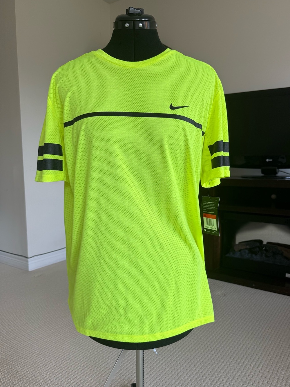 Nike Men’s Running Dri-FIT Miler Tech Short Sleeve Tee